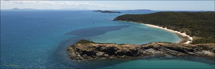 Monkey Point - Great Keppel Island - QLD (PBH4 00 18758)